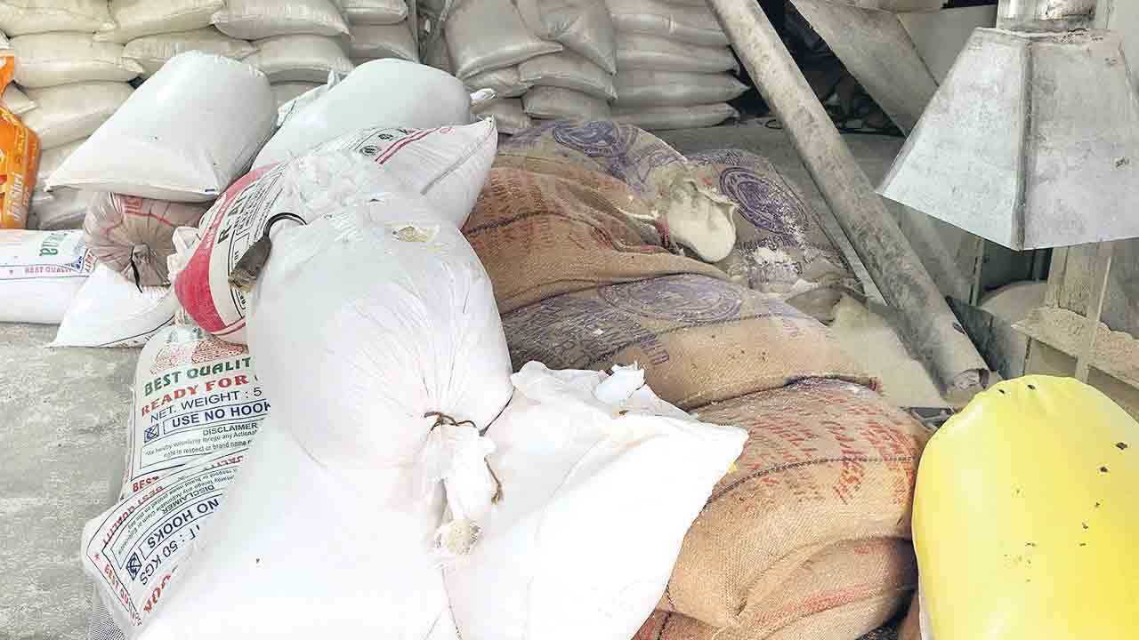 రైస్‌మిల్లుపై  దాడి