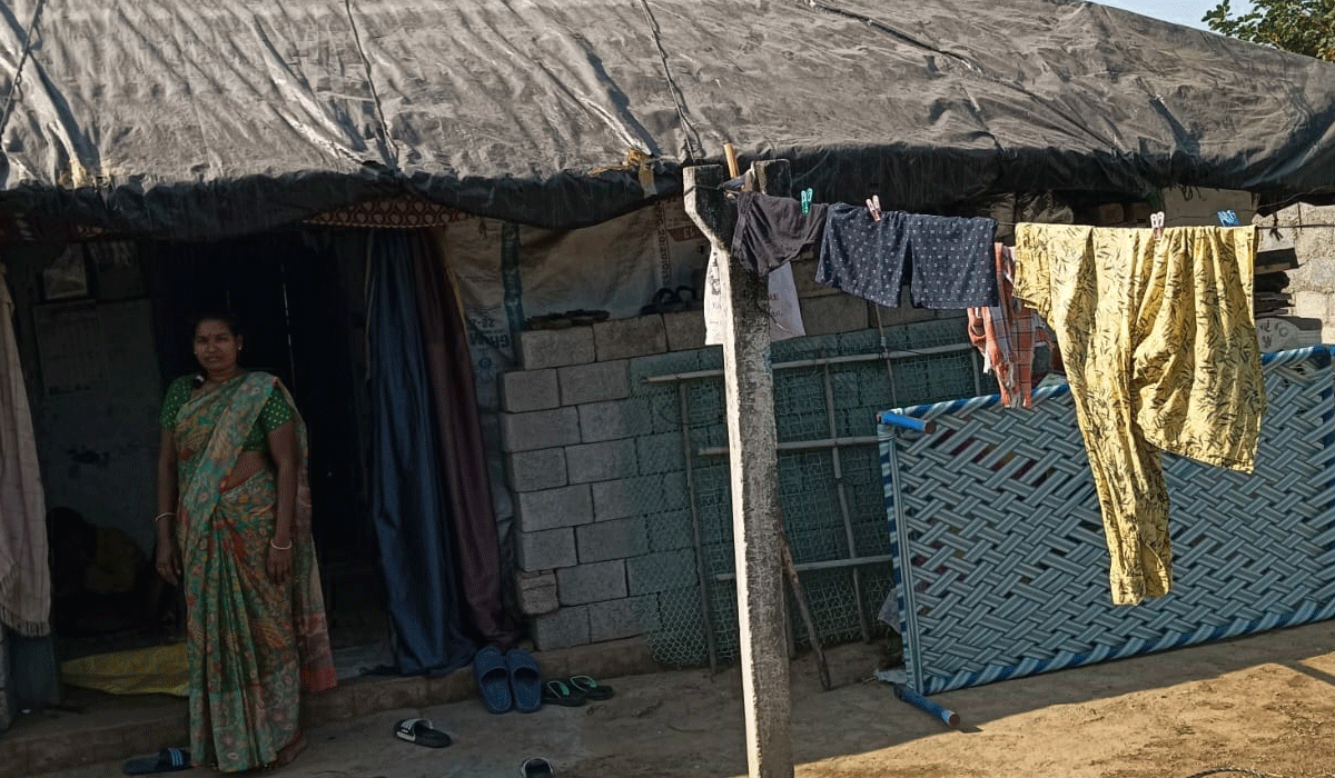 Indiramma houses | దొంగతుర్తి గ్రామంలో అర్హులకు దక్కని ఇందిరమ్మ ఇండ్లు