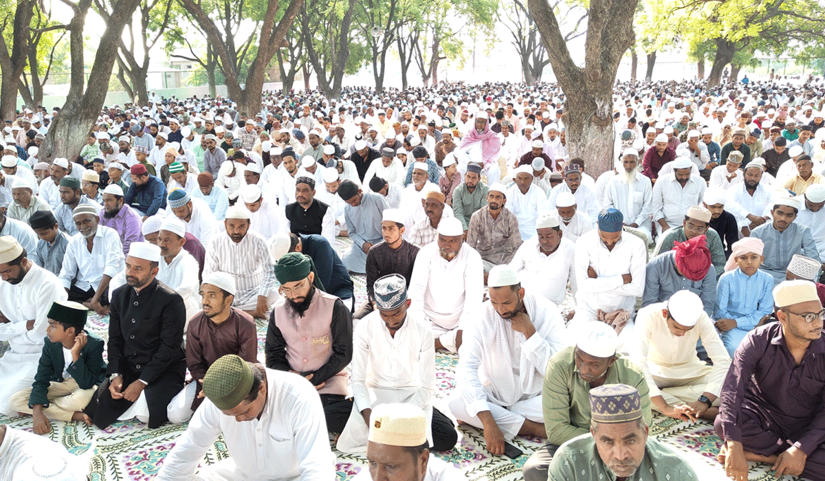 Bakrid | పెద్దపల్లిలో భక్తి శ్రద్దలతో బక్రీద్