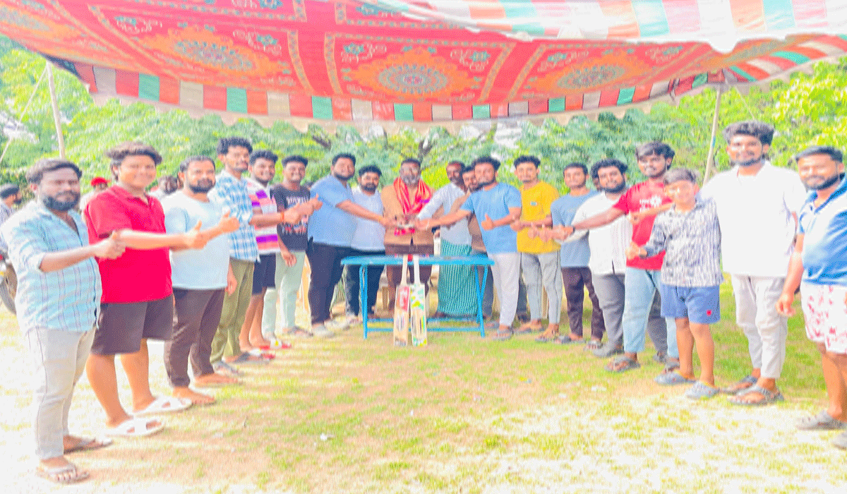 Cricket | యువత చదువుతో పాటు క్రీడల్లోనూ రాణించాలి.. కాంగ్రెస్ నాయకుడు మల్లారెడ్డి