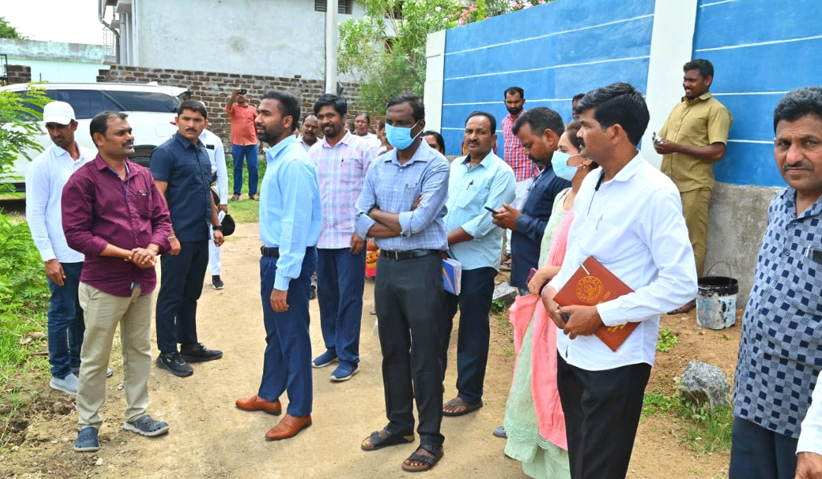 Seasonal diseases | సీజనల్ వ్యాధుల నియంత్రణకు ప్రణాళిక బద్ధంగా చర్యలు తీసుకోవాలి.. జిల్లా కలెక్టర్ బీ సత్య ప్రసాద్