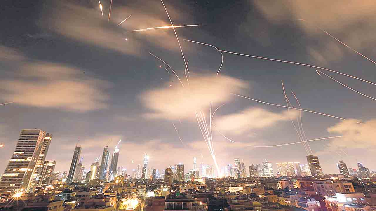 ఇజ్రాయెల్‌పై హైపర్‌సానిక్‌ క్షిపణులు