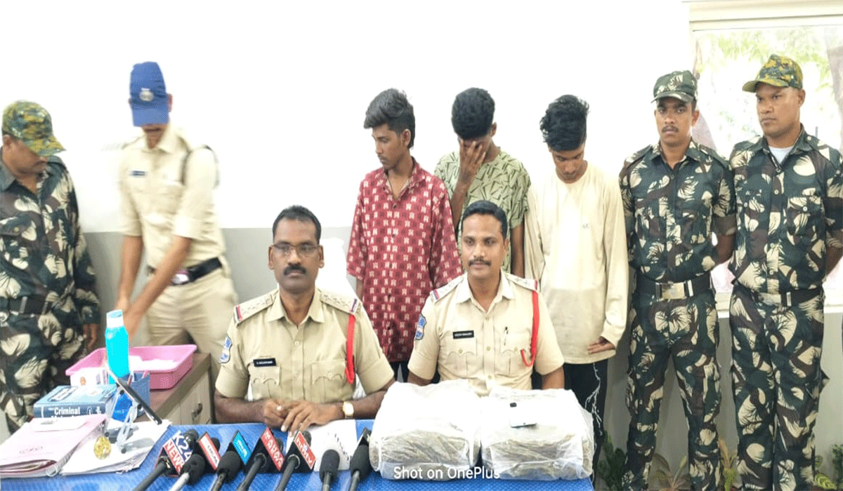Marijuana seized | తిమ్మాపూర్‌లో 5కిలోల గంజాయి పట్టివేత.. ముగ్గురి అరెస్ట్