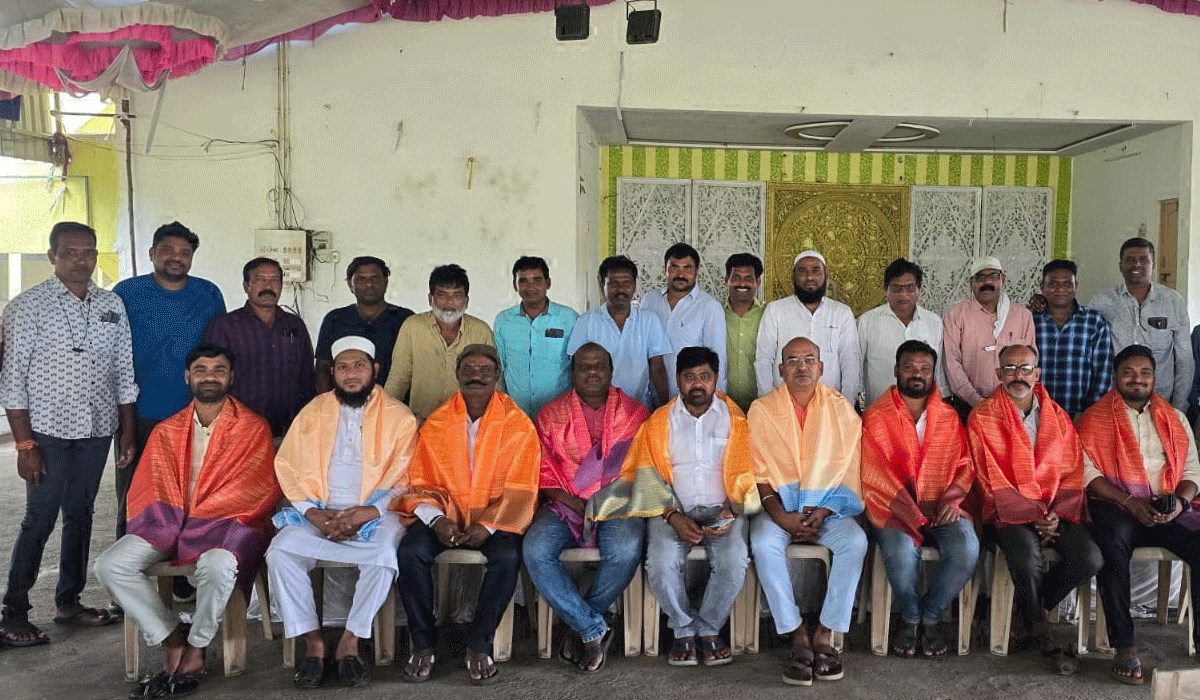 Asifabad Journalists | జర్నలిస్టులు సమస్యల పరిష్కారమే లక్ష్యం.. ప్రెస్ క్లబ్ అధ్యక్ష, ప్రధాన కార్యదర్శులు వేణుగోపాల్, శ్రీనివాస్