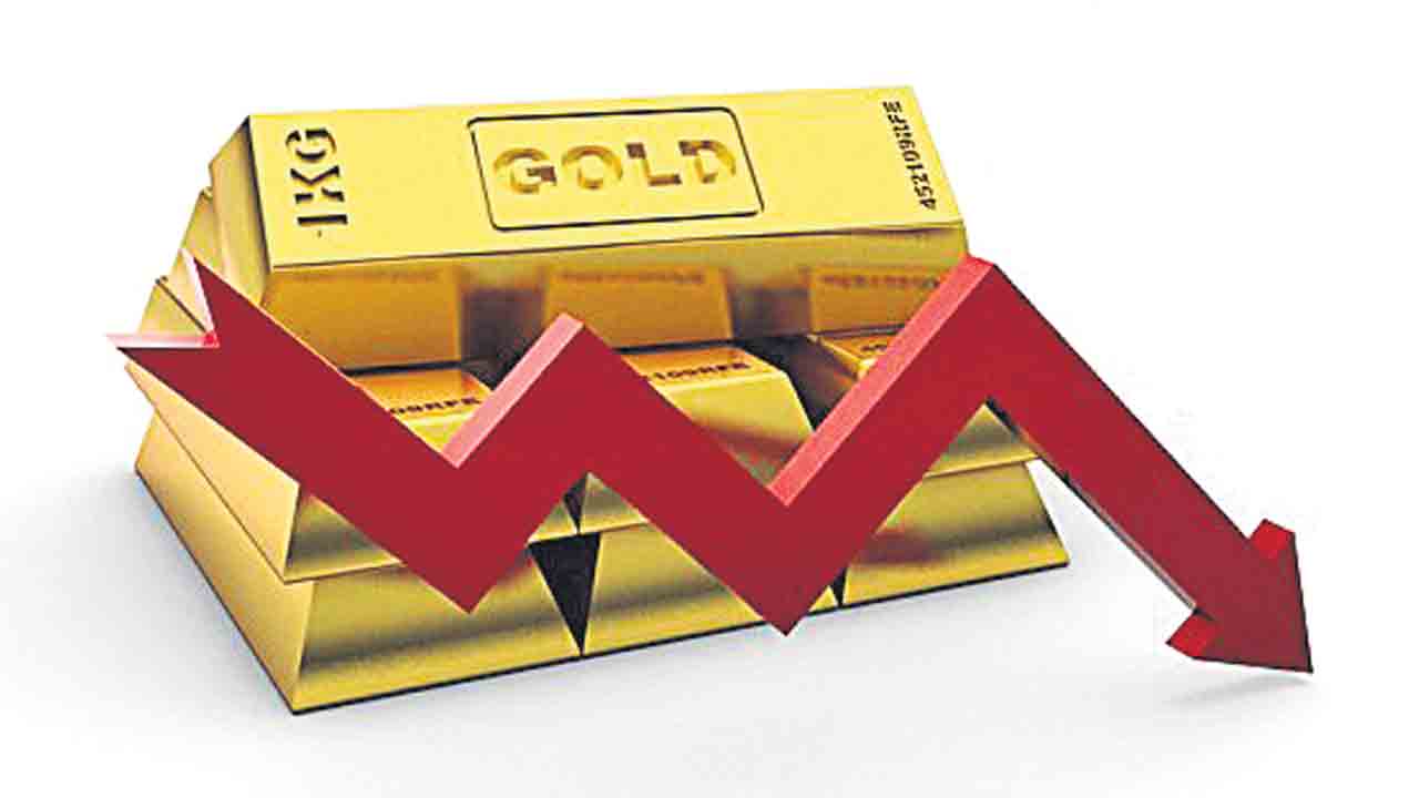 Gold Rates | దిగొచ్చిన పుత్తడి.. తులంపై రూ.1,200 తగ్గుదల..