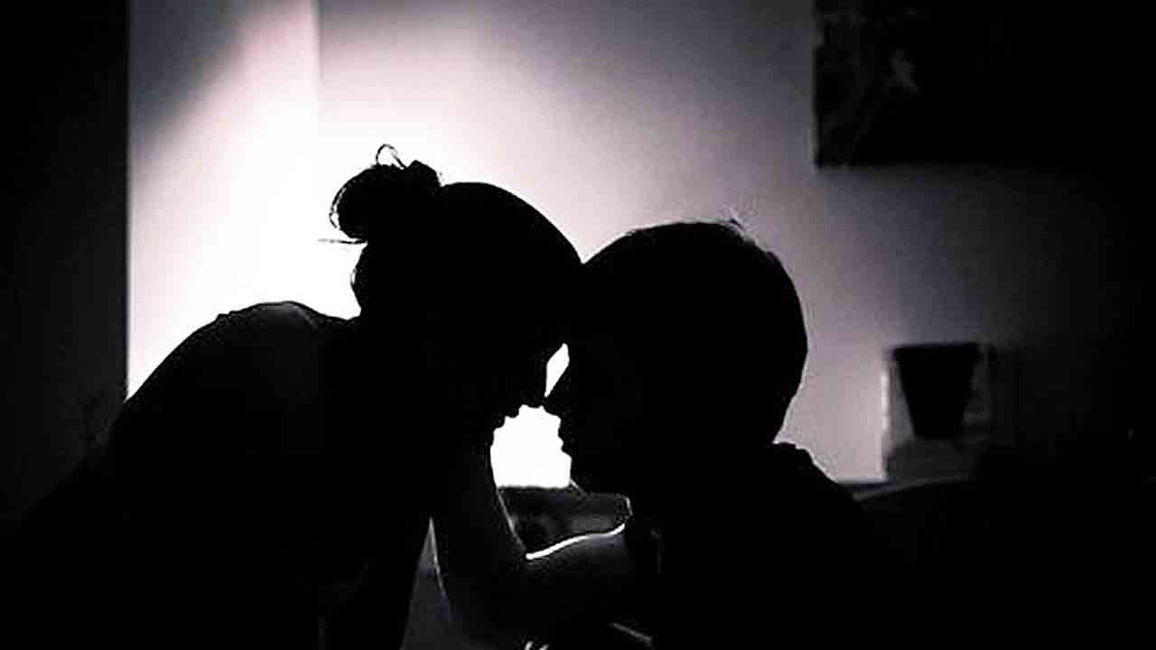 బరితెగించారు..!