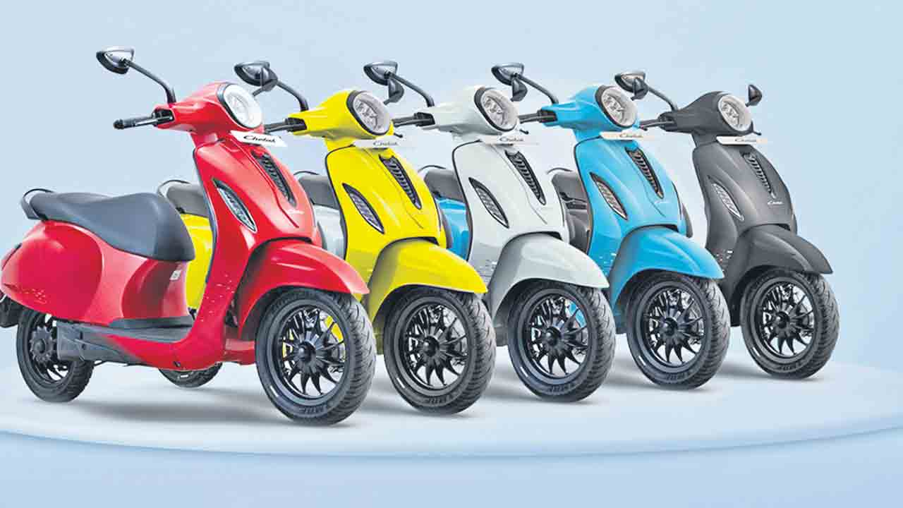 మార్కెట్లోకి నయా చేతక్‌ ఈ-స్కూటర్‌