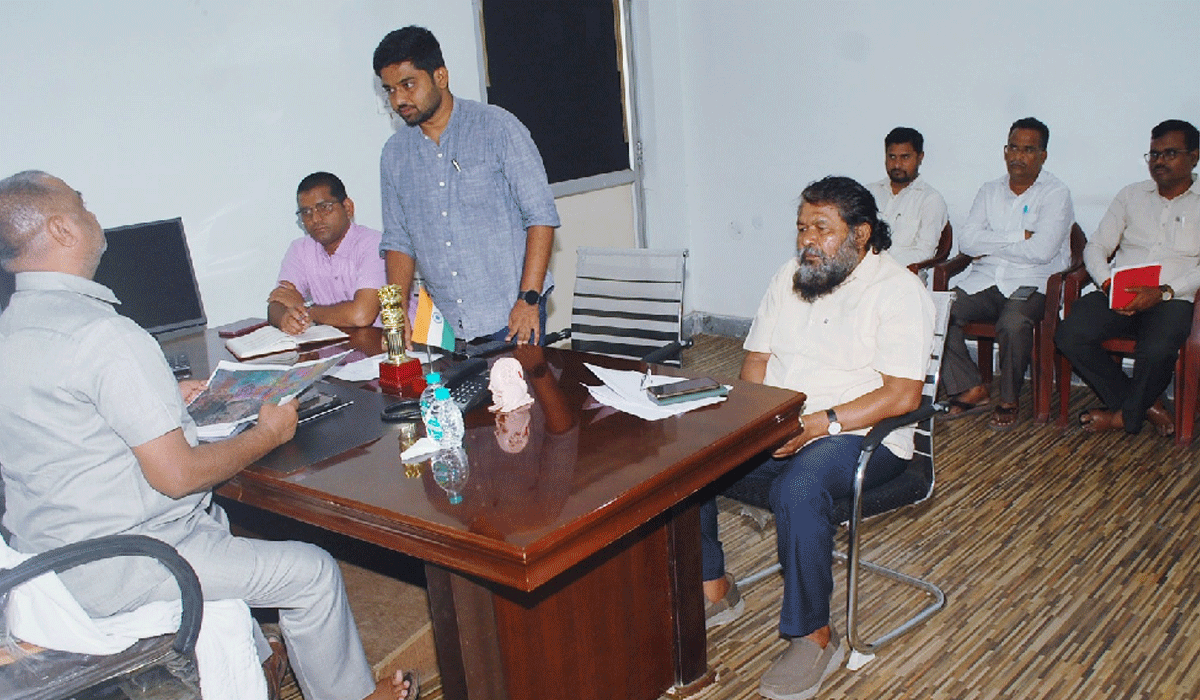 Ramagundam | రామగుండంలో డివిజన్ల పునర్విభజనపై రీజనల్ డైరెక్టర్ సమీక్ష