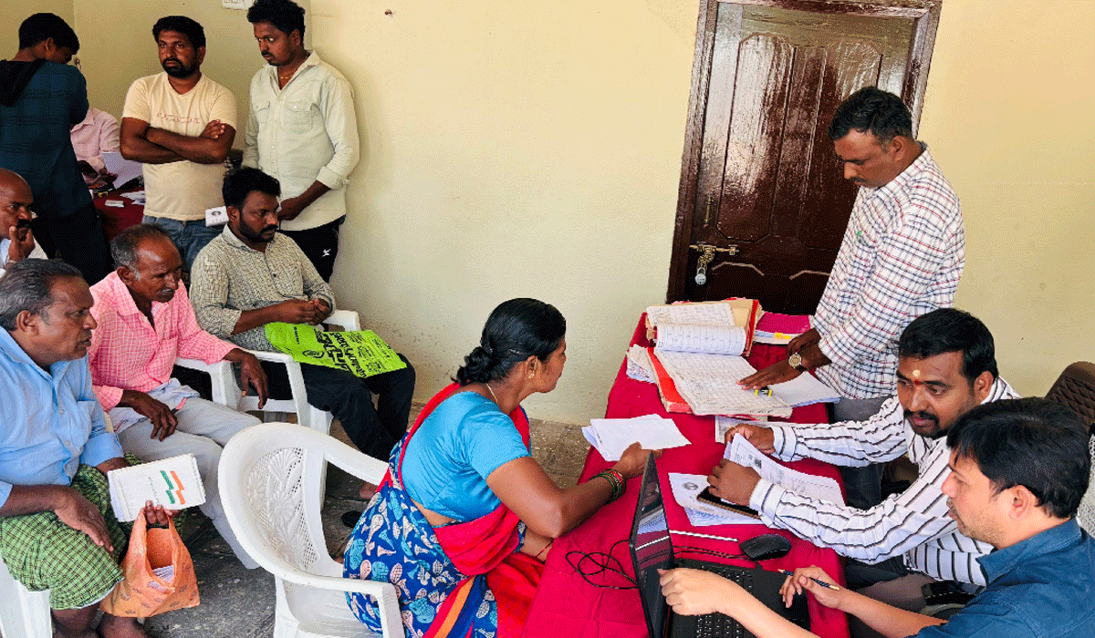 Land problems | భూ భారతి చట్టంతో భూమి సమస్యలు పరిష్కారం.. కోరుట్ల ఆర్డీవో జీవాకర్ రెడ్డి