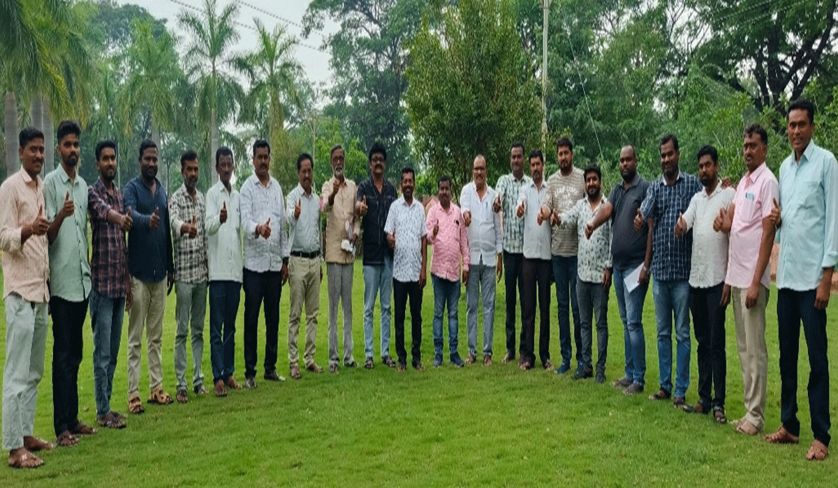 Ramagiri Press Club | పెద్దపల్లి జిల్లా టీయూడబ్ల్యూజే (ఐజేయూ) ఎన్నికల్లో వంశీకి రామగిరి ప్రెస్‌క్లబ్‌ మద్దతు