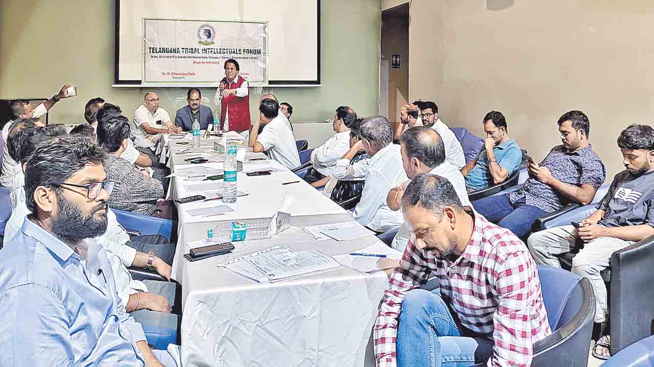 బంజారాలకు మంత్రి పదవి ఇవ్వాల్సిందే