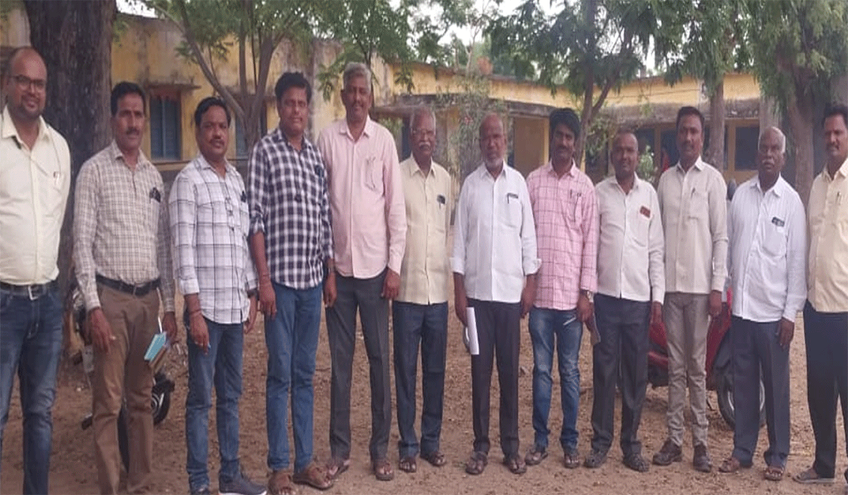 Teachers | ఉపాధ్యాయులకు పర్యవేక్షణ బాధ్యతలు అప్పగించటం సరికాదు.. డీటీఎఫ్ రాష్ట్ర ఆడిట్ కమిటీ కన్వీనర్ ఈశ్వర్ రెడ్డి