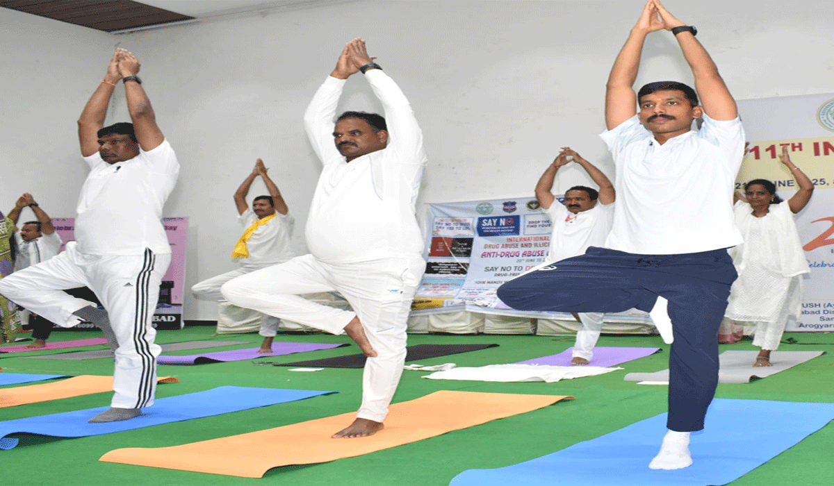 ప్రతీ ఒక్కరి జీవితంలో యోగా ఒక భాగంగా ఉండాలి.. నిజామాబాద్ సీపీ సాయి చైతన్య