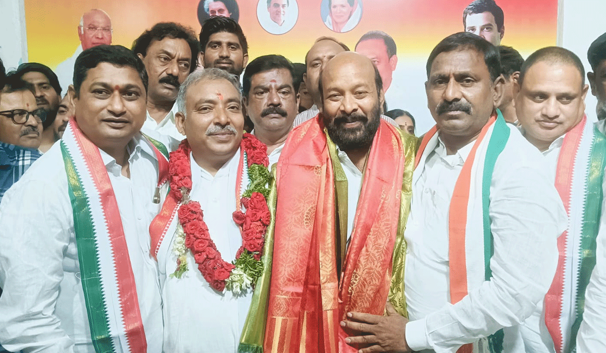 PCC | పీసీసీ ప్రధాన కార్యదర్శి రాంభూపాల్, క్రమశిక్షణ కమిటీ సభ్యుడు రామకృష్ణకు ఘన సన్మానం