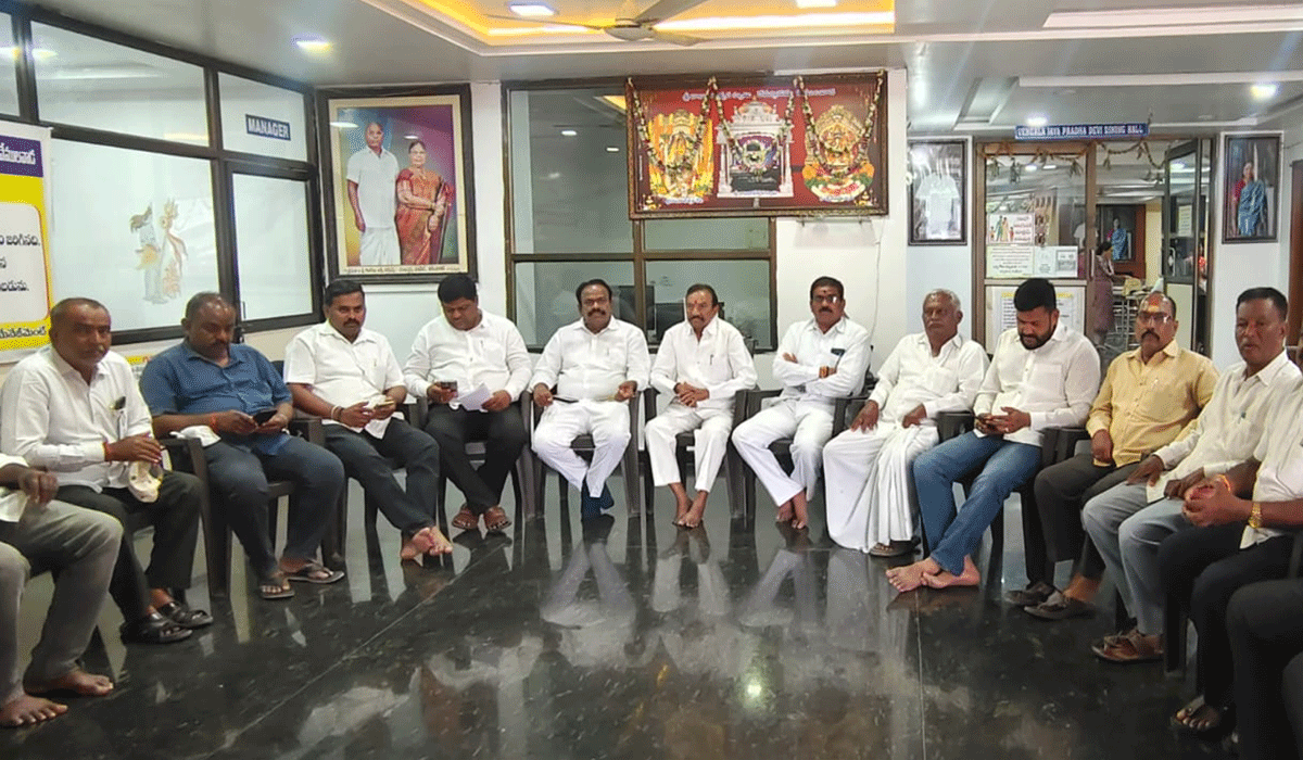 Kapu community | కాపు సామాజిక వర్గాన్ని కాంగ్రెస్ ప్రభుత్వం పట్టించుకోవడం లేదు.. కొండ దేవయ్య