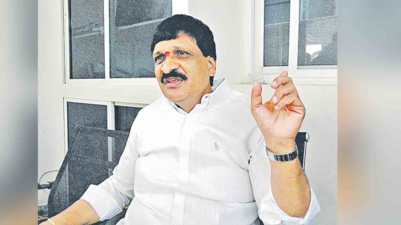 కాంగ్రెస్‌ లీడర్లను నమ్ముతలేరు: మైనంపల్లి