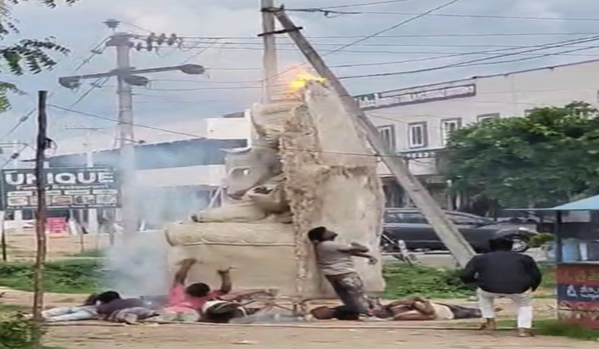 Electric shock | కరెంట్ షాక్ తో ఇద్దరు మృతి.. ఎనిమిది మందికి తీవ్ర గాయాలు