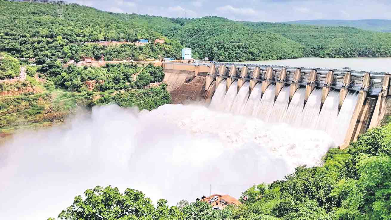 ఎన్ని కూలలే..ఎన్ని బాగుచేయలే?