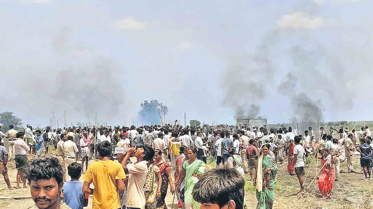 బాబు శిష్యుల కోసం.. రైత్నన్నలపై సర్కార్ దౌర్జన్యం