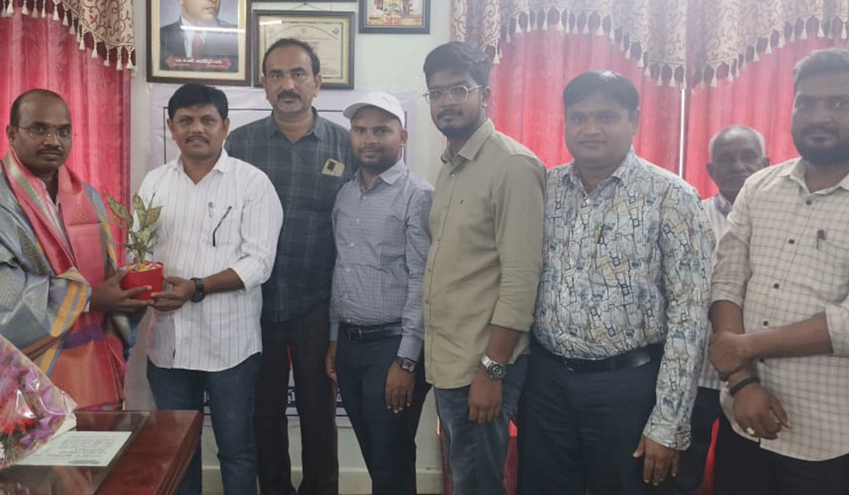 Korutla | కోరుట్ల మున్సిపల్ కమిషనర్ గా రవీందర్ బాధ్యతల స్వీకరణ