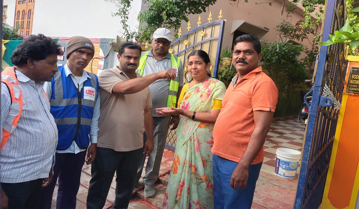 Nizamabad | నిజాయతీ చాటుకున్న మున్సిపల్ జవాన్ కుమార్, ట్రాక్టర్ డ్రైవర్ ఇమామ్