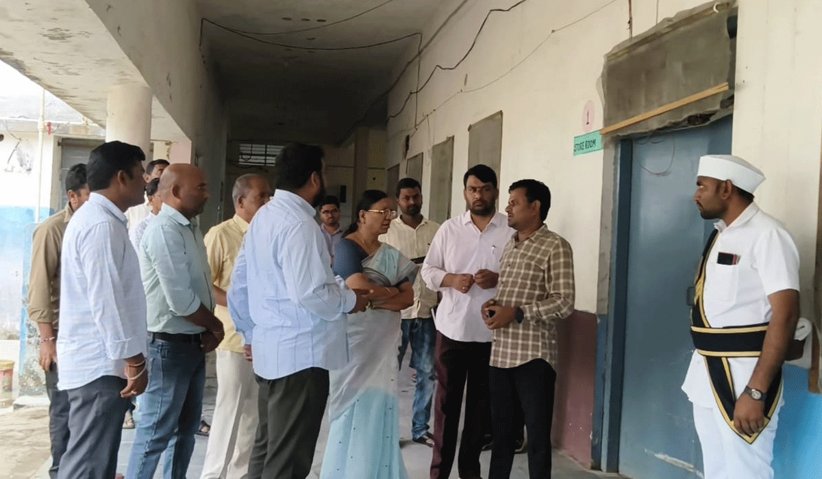 Minority Gurukul School | కోరుట్ల మైనార్టీ గురుకుల పాఠశాలను తనిఖీ చేసిన అదనపు కలెక్టర్