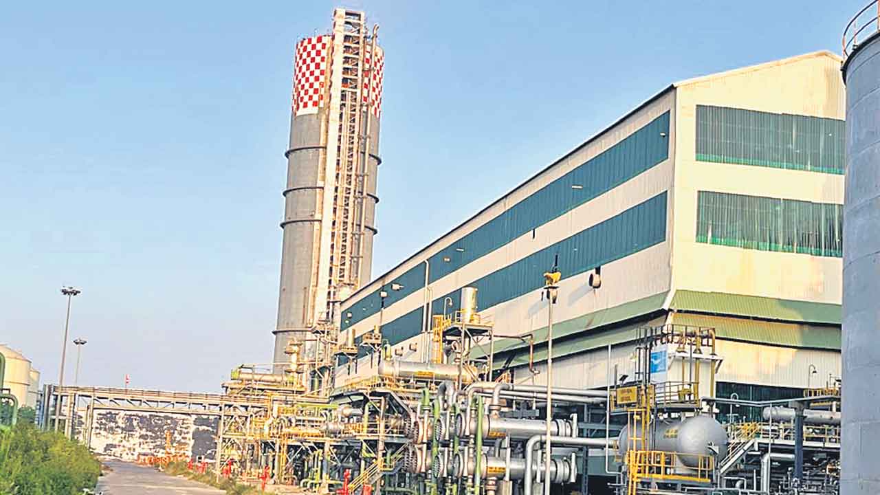 16 నుంచి ఆర్‌ఎఫ్‌సీఎల్‌లో యూరియా ఉత్పత్తి ?