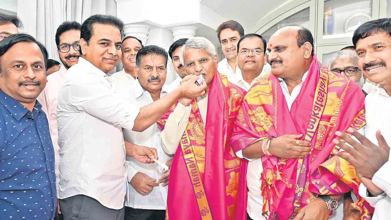 ఘనంగా ‘రావుల’ జన్మదిన వేడుకలు