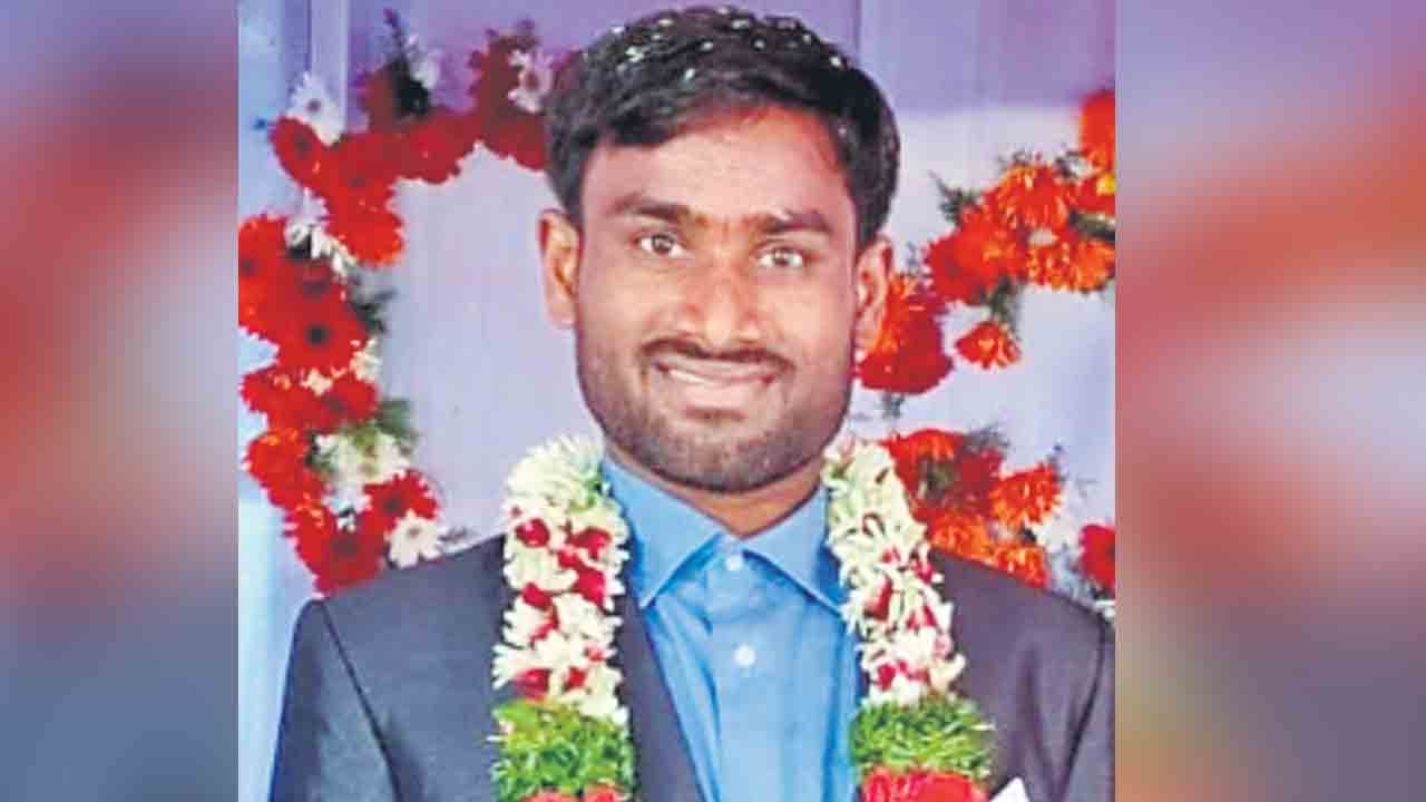 విద్యుత్తుషాక్‌తో లైన్‌మన్‌ మృతి