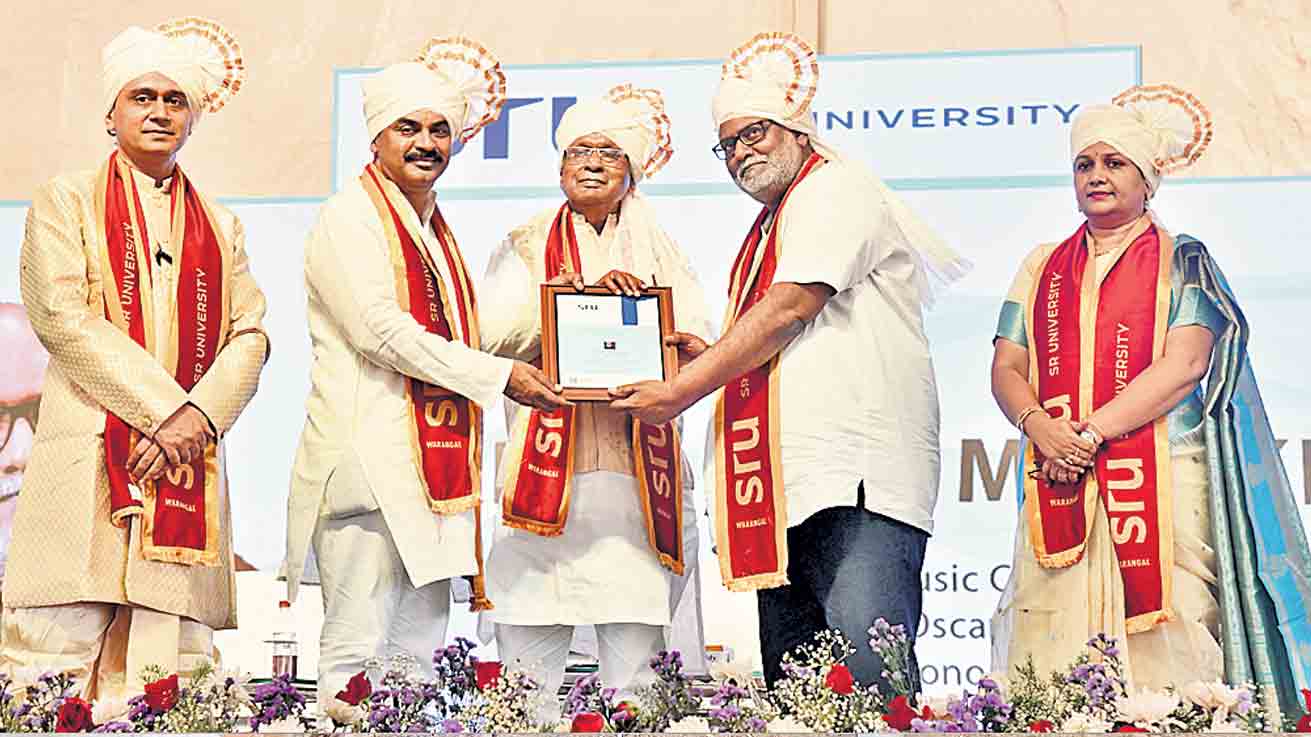 క్రమశిక్షణతో లక్ష్యాన్ని చేరుకోవాలి