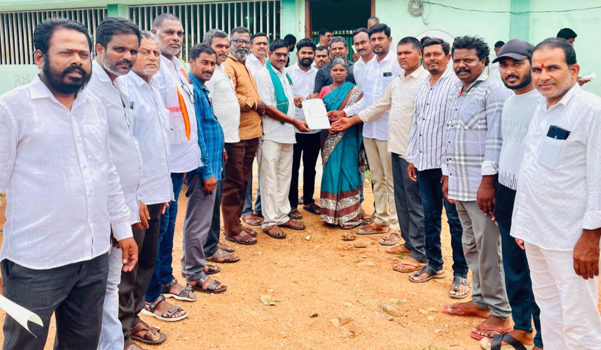 CMRF | పేదల సంక్షేమమే ప్రభుత్వ ధ్యేయం.. పెగడపల్లి వ్యవసాయ మార్కెట్ కమిటీ చైర్మన్ బుర్ర రాములు గౌడ్