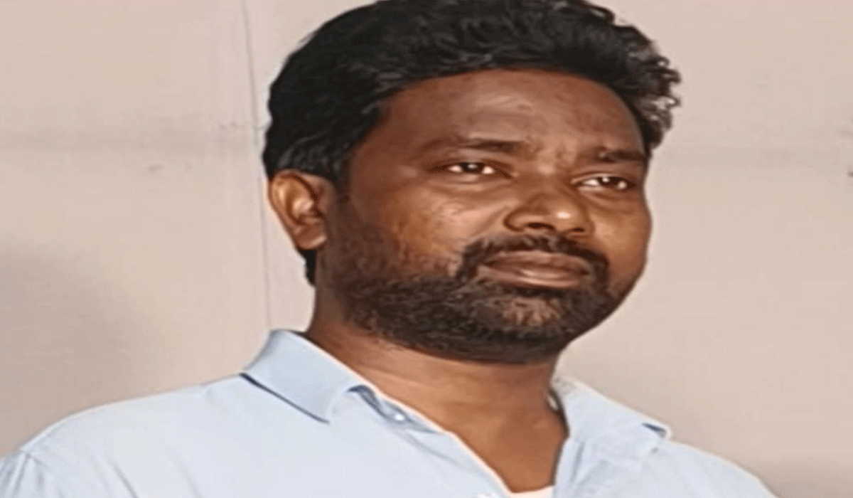 Accident | చిన్నారిని తప్పించబోయి…. మృత్యువు ఒడిలోకి..
