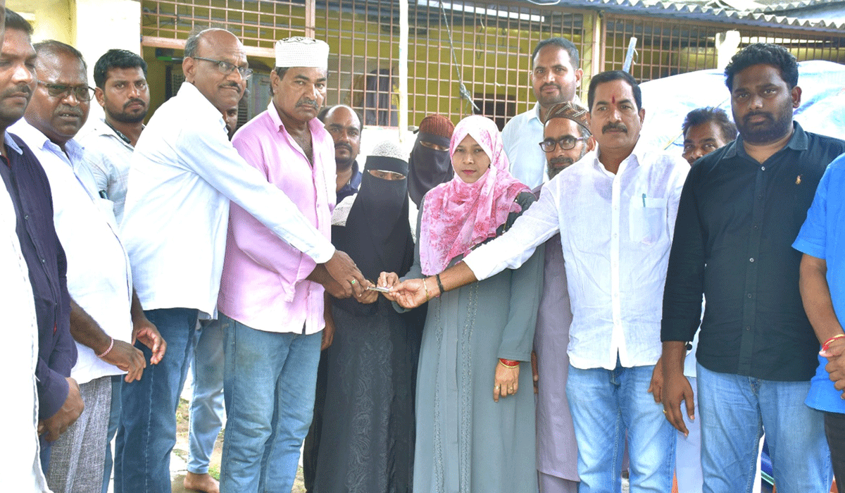 Godavarikhani | ముస్లిం యువతి వివాహానికి ‘వ్యాళ్ల’ చేయూత