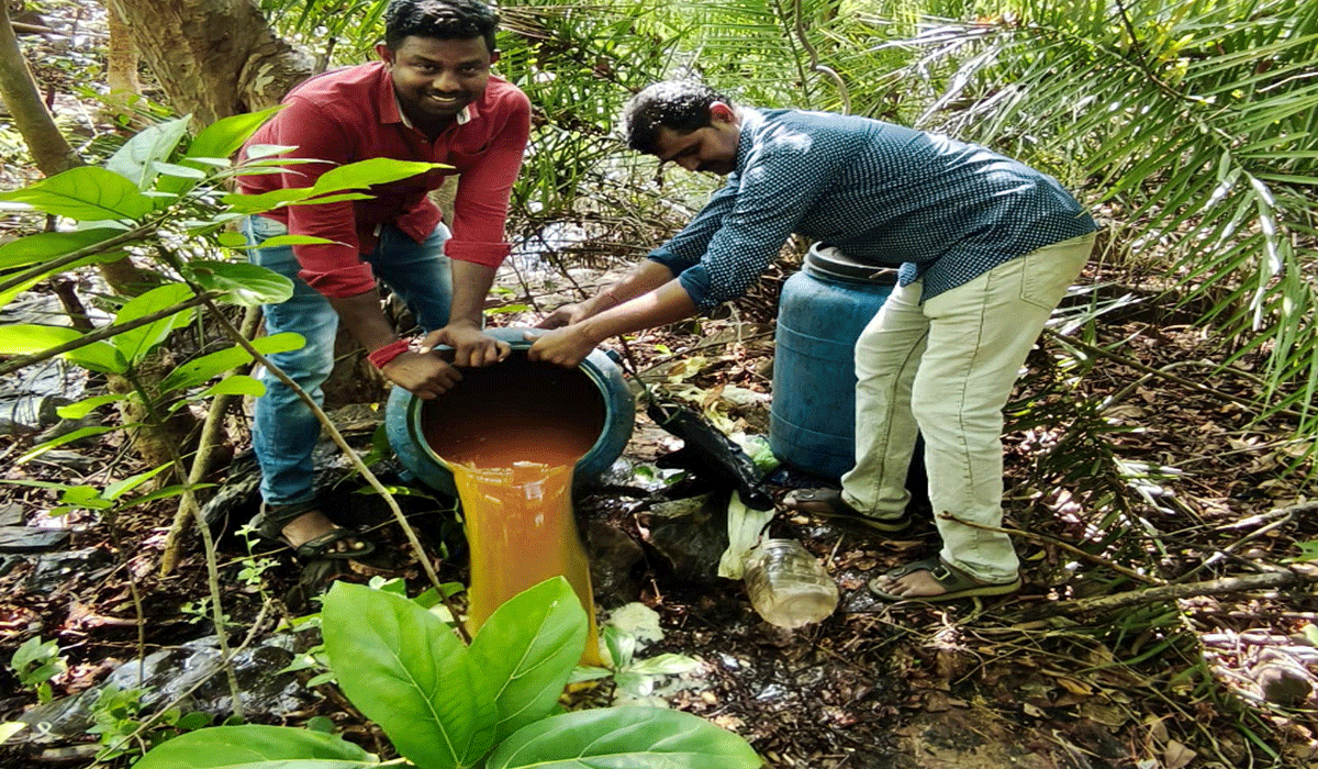  Excise raids | ముత్తారం మండలంలో ఎక్సైజ్ అధికారుల మెరుపు దాడులు