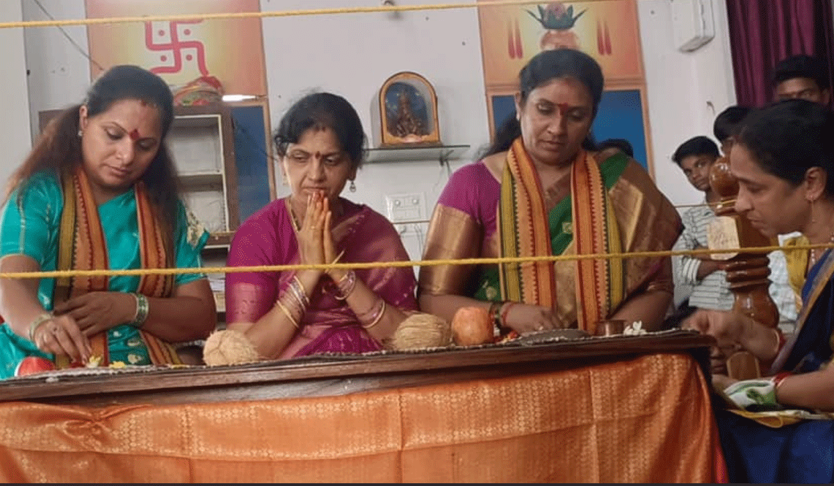 MLC Kalvakuntla Kavitha | రాష్ట్రంలో  నడిసేటివన్నీ డైవర్షన్‌ పాలిటిక్సే.. ఎమ్మెల్సీ కల్వకుంట్ల కవిత