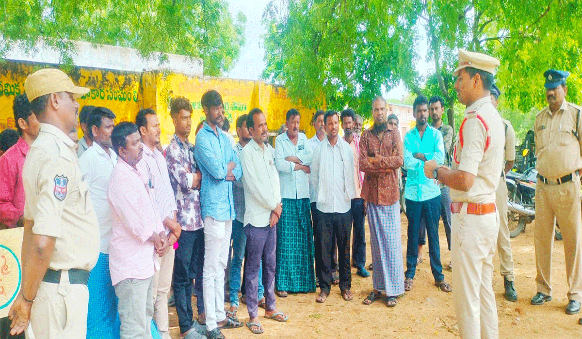 Youth | మత్తు పదార్థాలకు యువత దూరం ఉండాలి.. కోటగిరి ఎస్సై సునీల్‌