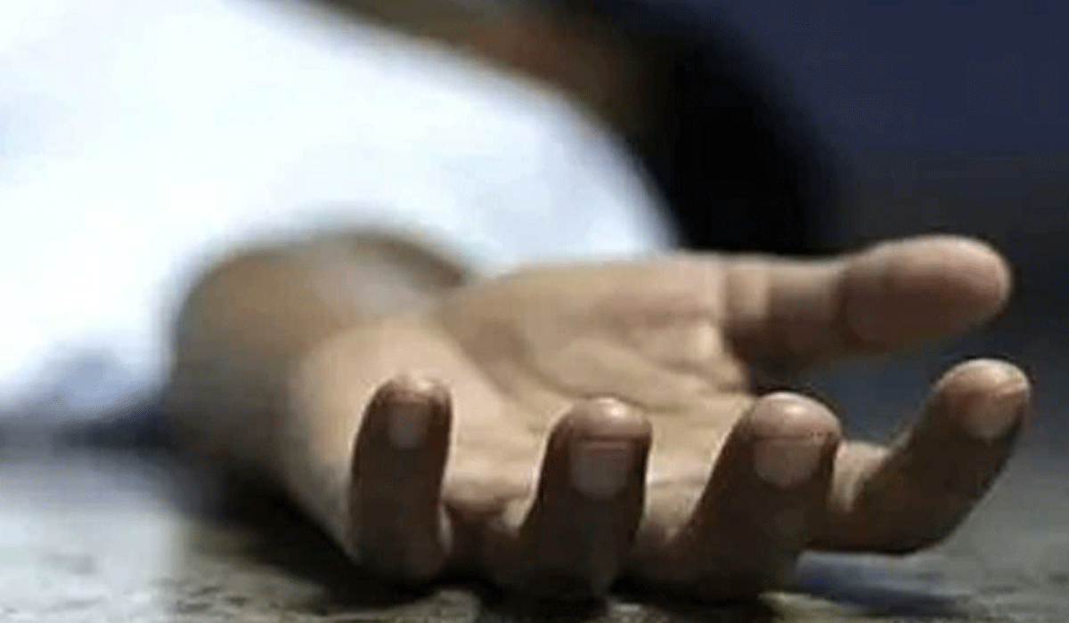 Elderly woman | జీవితం పై విరక్తితో రైలు కింద పడి వృద్ధురాలి ఆత్మహత్య