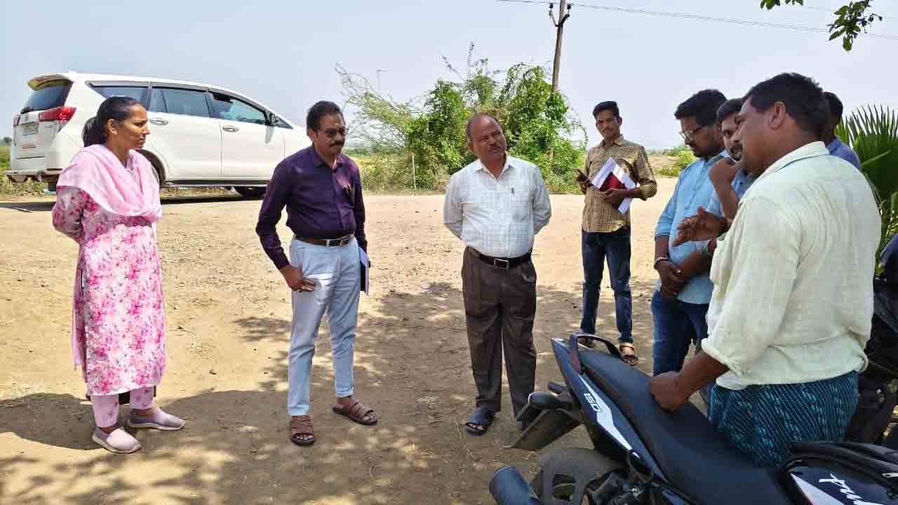 Grain procurement | ధాన్యం కొనుగోలు ప్రక్రియ వేగవంతం చేయాలి : అదనపు కలెక్టర్ డేవిడ్