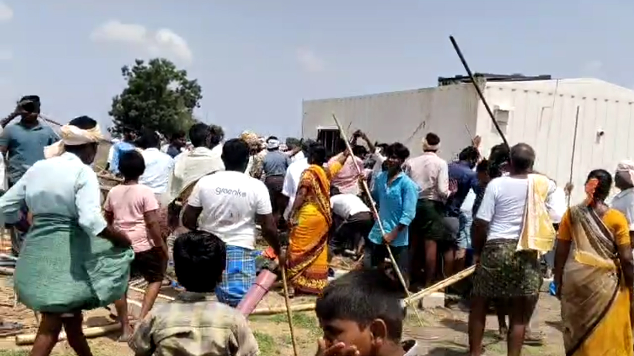 Rajolu | జోగులాంబ జిల్లాలో ఉద్రిక్తత.. ఇథనాల్‌ కంపెనీని వ్యతిరేకిస్తూ రైతుల ఆందోళన