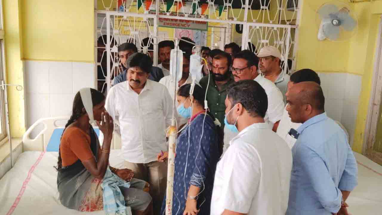 ఫ్యాక్టరీ వద్దంటే రైతులను కొడతారా..?