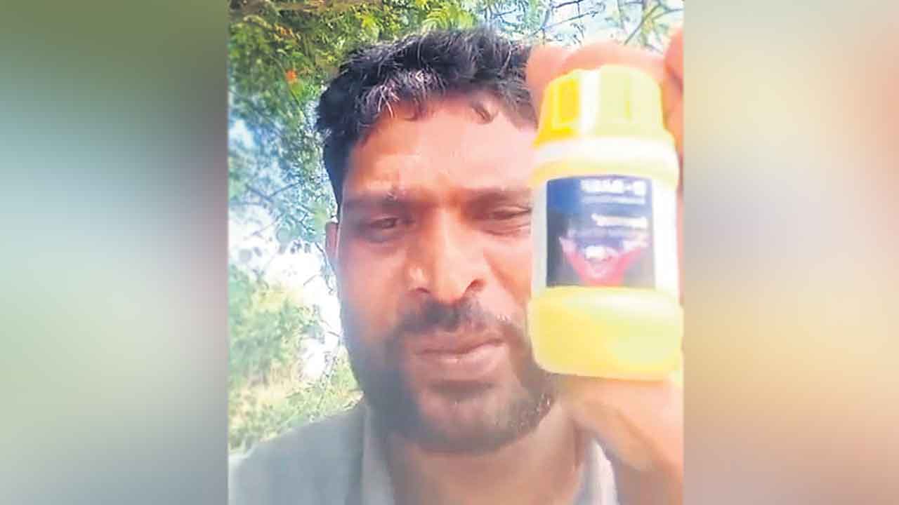 ఆటో డ్రైవర్‌ ఆత్మహత్యాయత్నం.. మెదక్‌ జిల్లాలో ఘటన