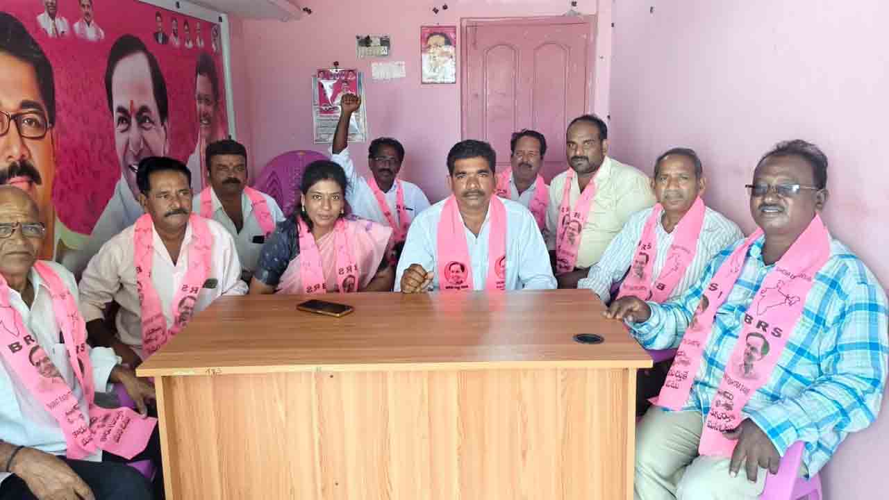 కేటీఆర్‌పై తప్పుడు వార్తల ప్రసారం సరికాదు