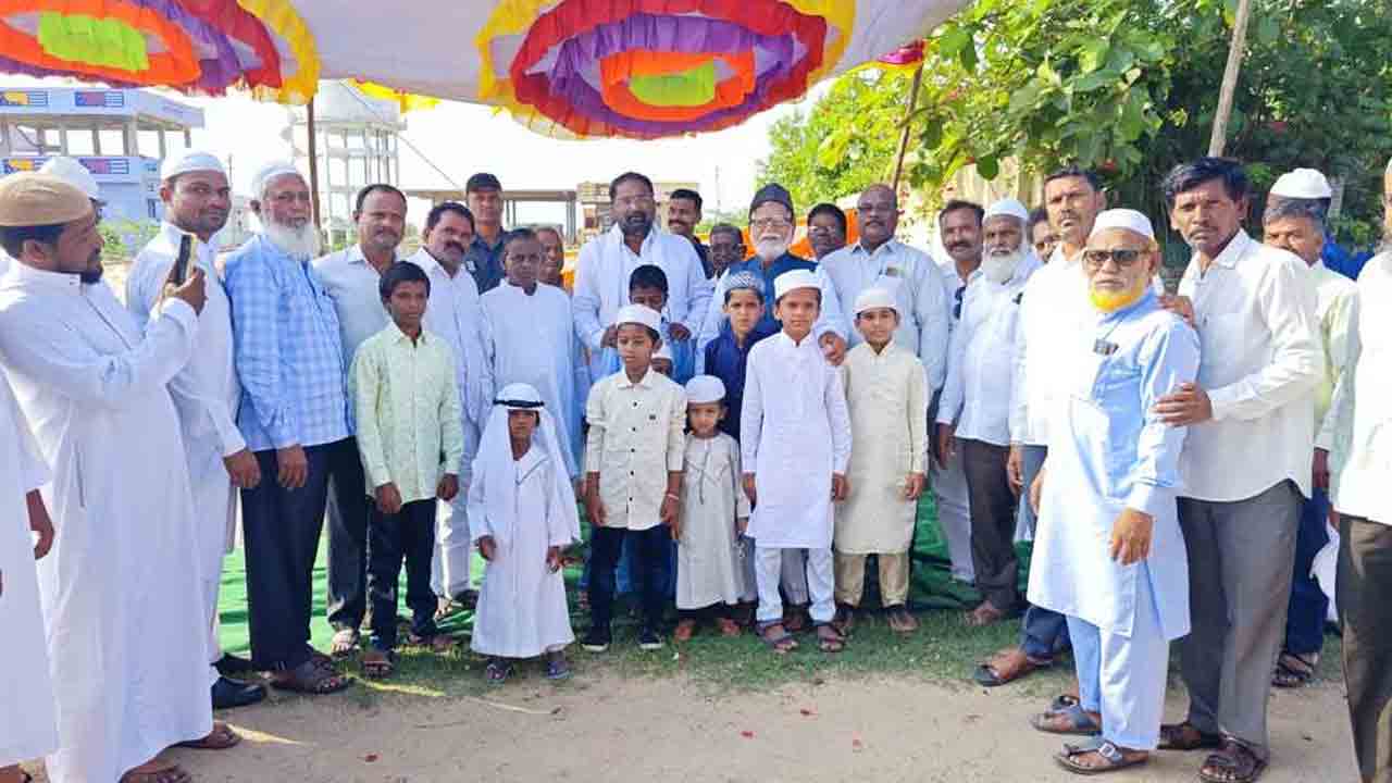 Bakrid Celebrations | ఘనంగా బక్రీద్ వేడుకలు.. ఈద్గాల వద్ద ప్రార్థనలు చేసిన ముస్లిములు