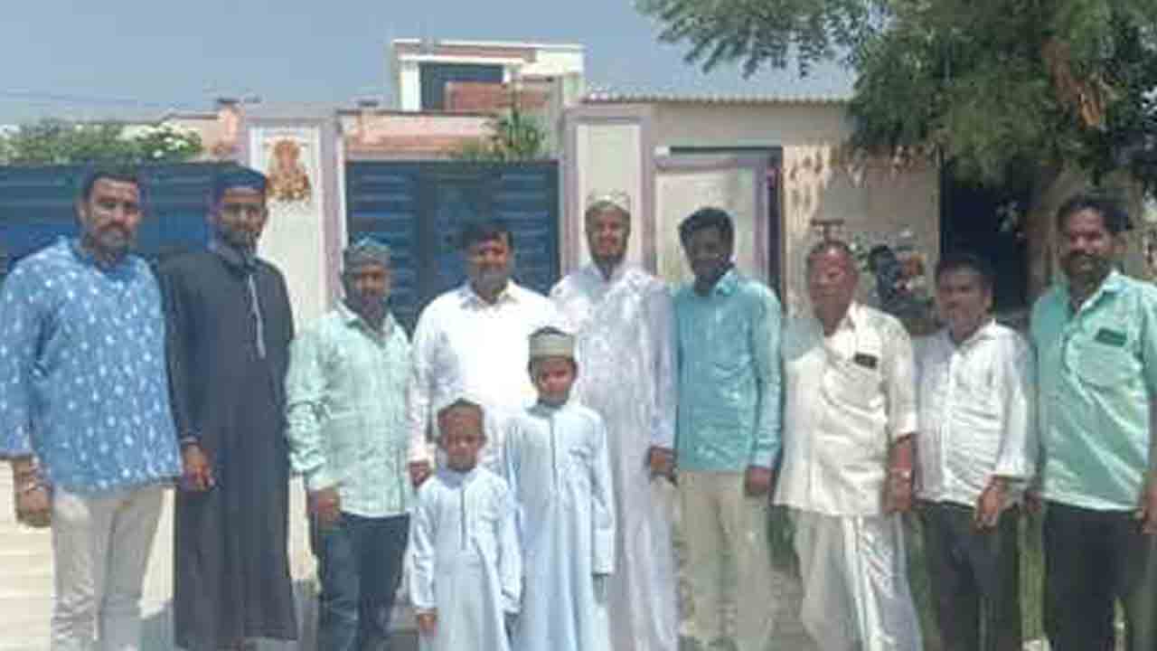 Bakrid | వెల్దండలో ఘనంగా బక్రీద్ వేడుకలు