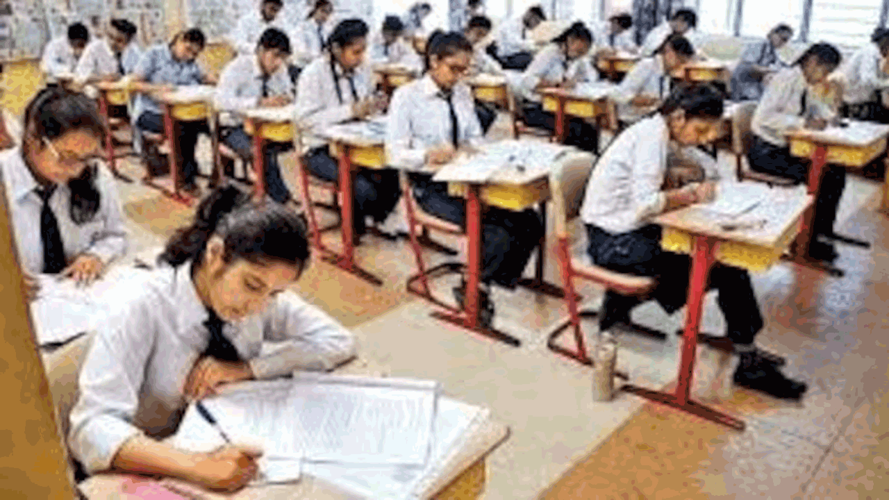 CBSE | వచ్చే ఏడాది నుంచి రెండుసార్లు సీబీఎస్‌ఈ పది పరీక్షలు