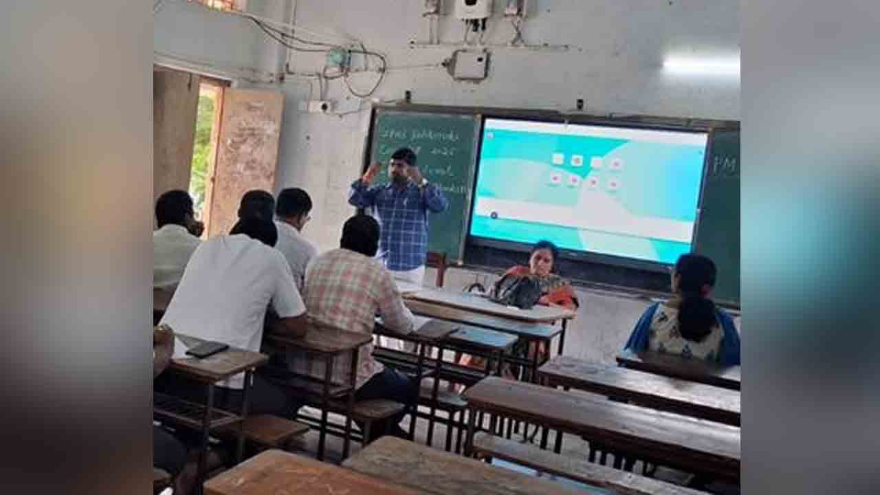 CMO Balu Yadav | మధ్యాహ్న భోజన కార్మికులు పరిశుభ్రతను పాటించాలి: సీఎంవో బాలు యాదవ్