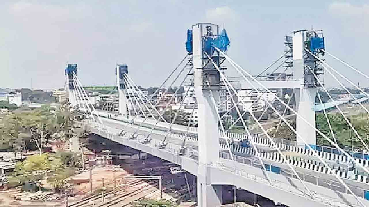 అద్భుతం.. అత్యంత పొడవైన కేబుల్‌ ఫ్లై ఓవర్‌