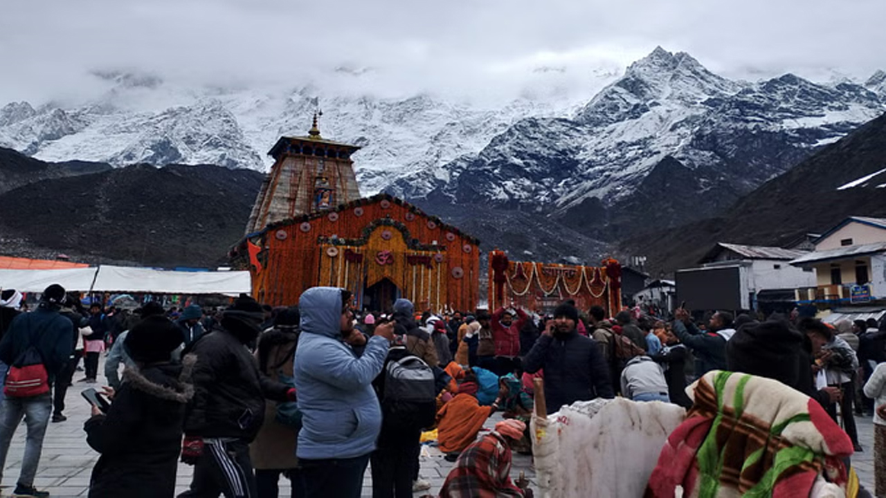 Chardham Yatra | ఉత్తరాఖండ్‌లో భారీ వర్షాలు.. చార్‌ధామ్‌ యాత్ర 24గంటలు నిలిపివేత..!