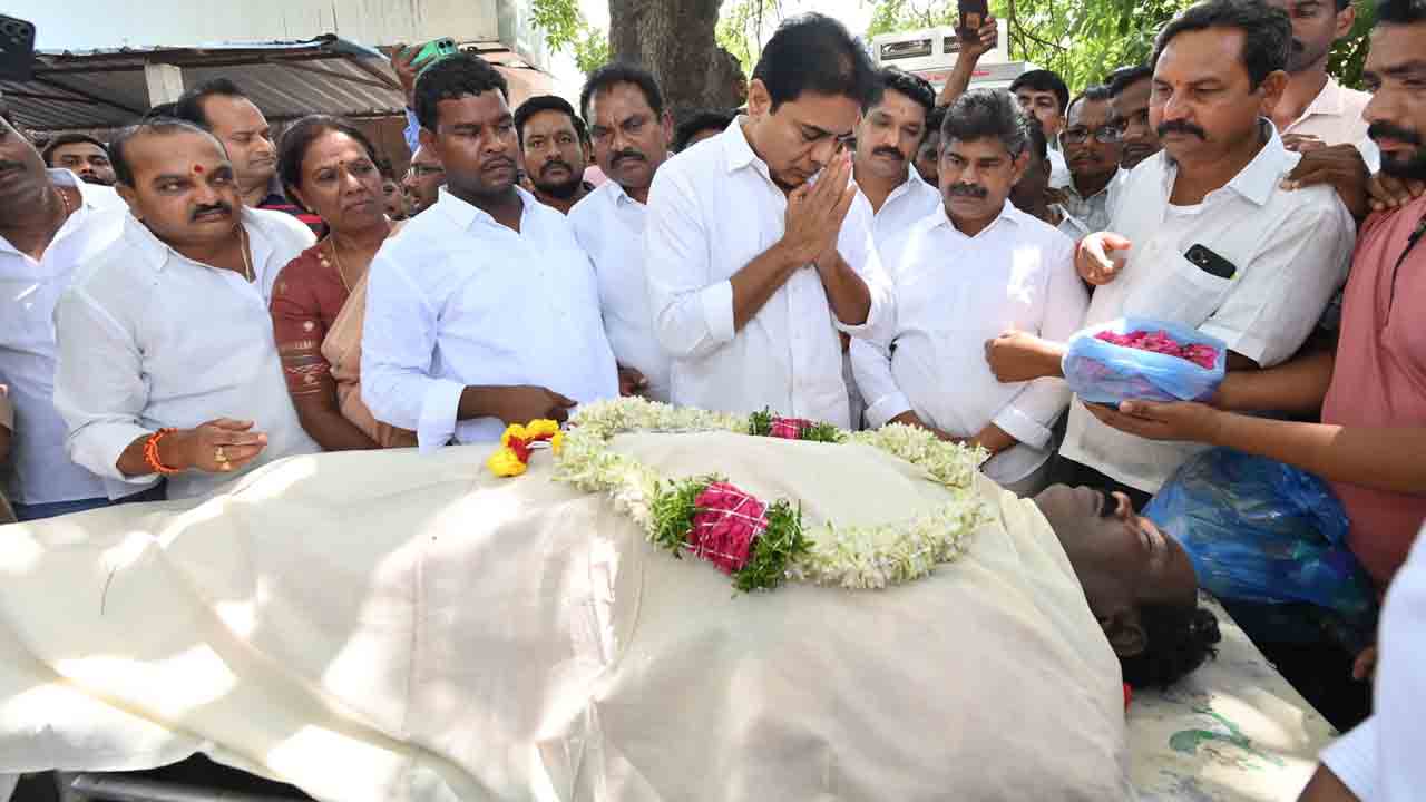 కుంటయ్య ఆత్మహత్య ఘటనలో కాంగ్రెస్‌ నేతలపై కేసు