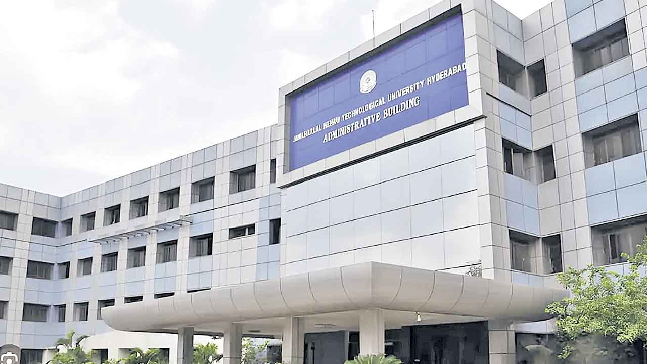 ఒక్క క్లిక్‌తో కాలేజీల సమాచారం.. ఎప్‌సెట్‌ అభ్యర్థుల కోసం ఉన్నత విద్యామండలి చర్యలు